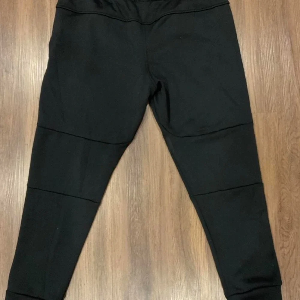 Black Motion Elite joggers